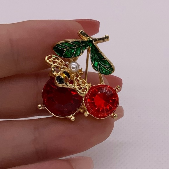 Little Red Cherry Bee Brooch Pin Gold Plated - Picture 1 of 7